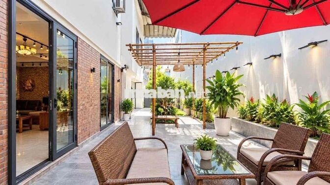 Cho thuê nhà 2 tầng đẹp đường Bùi Trang Chước- Hoà Xuân