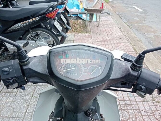 Yamaha Sirius Trắng,Màu Hót,Xăng Cơ, Date 2009