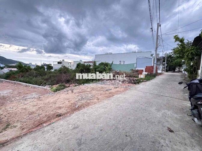 Bán Đất Full Thổ Cư 174m2 Hẻm Oto Mai Thị Dõng - P. Tây Nha Trang