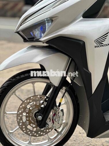 Honda Vario 125 màu Bạc
