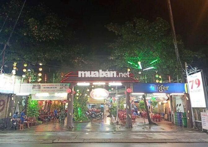 CHO THUÊ NHÀ MẶT TIỀN ĐƯỜNG NGUYỄN THỊ TÚ 18X100M NỞ HẬU 26M GIỮA NHÀ