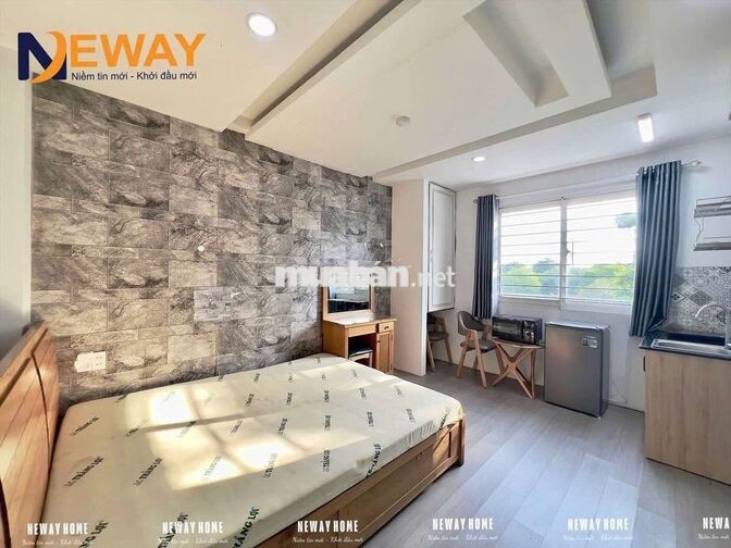 Phòng trống sẵn đầy đủ nội thất cửa sổ trời ngay Cầu Nguyễn Văn Cừ 