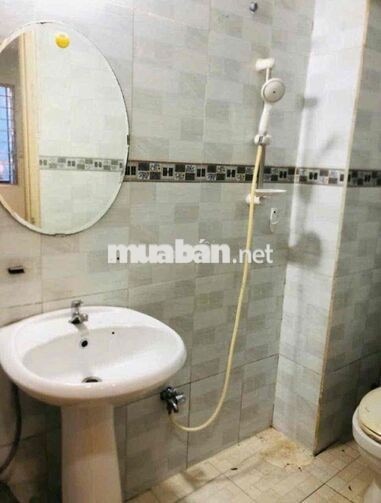 Cho thuê nc 1trệt 1lầu đường Đồng Xoài, 2pn 2wc, Q Tân Bình