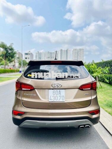 Hyundai Santafe 2017 2.4L 4WD Nâu 80.000 km 1Chủ