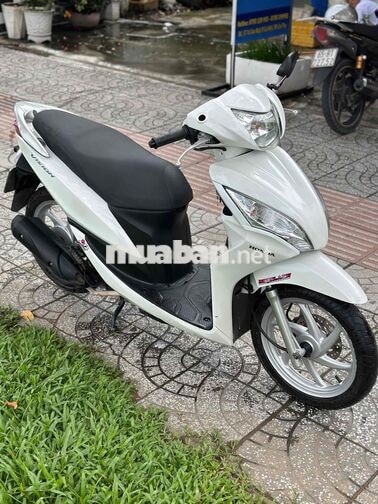 Honda Vision 2013 Fi Trắng - Máy zin bít - Xe đẹp