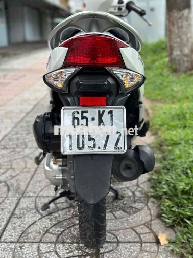 Honda Vision 2013 Fi Trắng - Máy zin bít - Xe đẹp