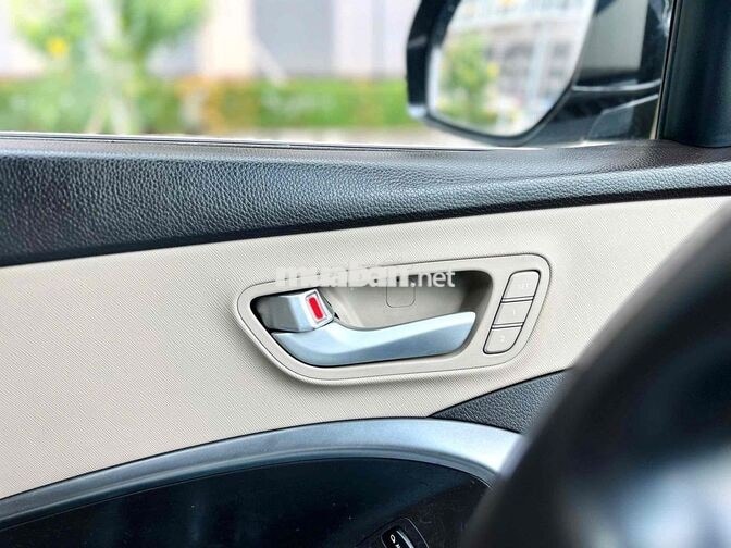 Hyundai Santafe 2017 2.4L 4WD Nâu 80.000 km 1Chủ