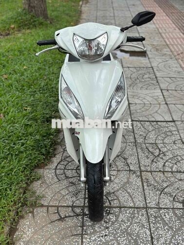 Honda Vision 2013 Fi Trắng - Máy zin bít - Xe đẹp