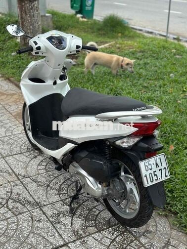 Honda Vision 2013 Fi Trắng - Máy zin bít - Xe đẹp
