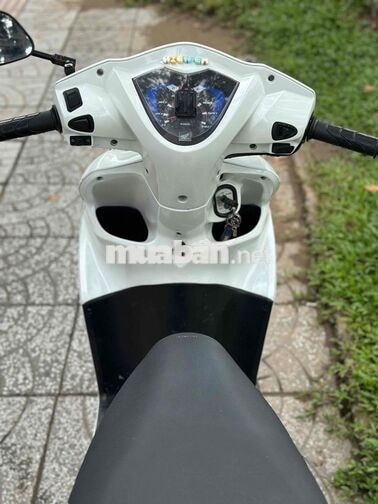 Honda Vision 2013 Fi Trắng - Máy zin bít - Xe đẹp