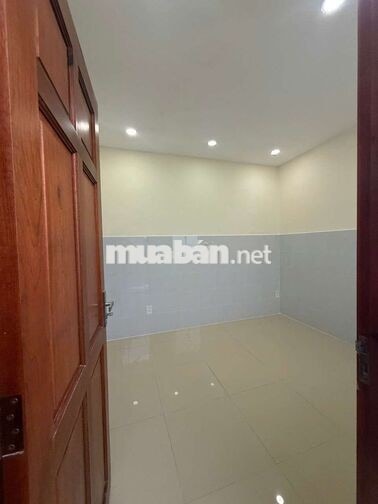 NHÀ CẠNH VẠN PHÚC MỚI SƠN SỬA 4 PHÒNG NGỦ