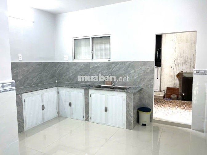 Bán hoặc cho thuê nhà đường Nguyễn Đình Chiểu, P.Đức Nhuận, hẻm xe tải