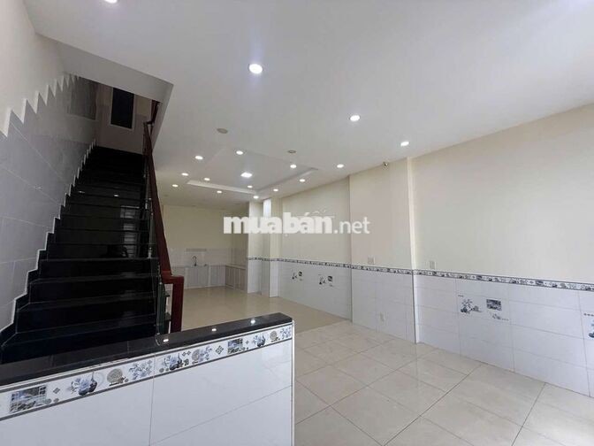 NHÀ CẠNH VẠN PHÚC MỚI SƠN SỬA 4 PHÒNG NGỦ
