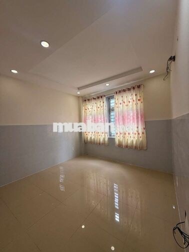 NHÀ CẠNH VẠN PHÚC MỚI SƠN SỬA 4 PHÒNG NGỦ
