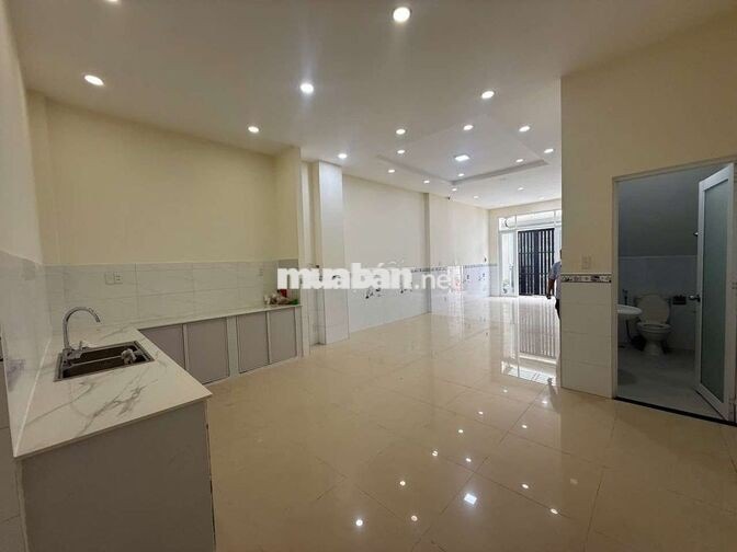 NHÀ CẠNH VẠN PHÚC MỚI SƠN SỬA 4 PHÒNG NGỦ