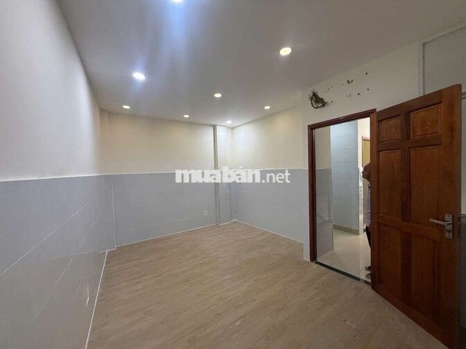 NHÀ CẠNH VẠN PHÚC MỚI SƠN SỬA 4 PHÒNG NGỦ