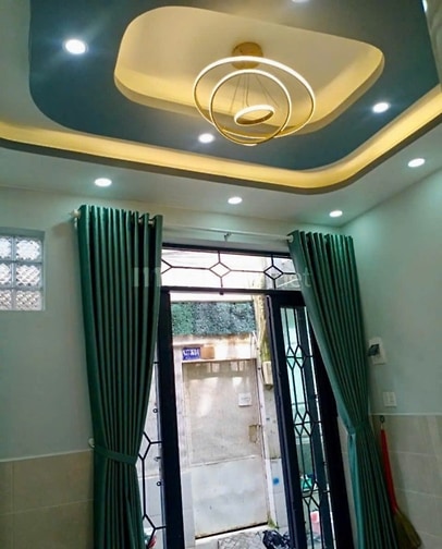Bán nhà hẻm cụt, yên tĩnh, đầy đủ nội thất, giao nhà ngay, gần chợ.