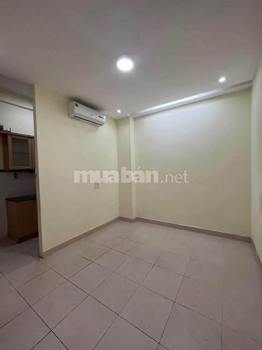 Chung Cư Võ Thị Sáu Quận 3, Ko nội thất thang bộ, 1PN Giá thuê 10 tr/t
