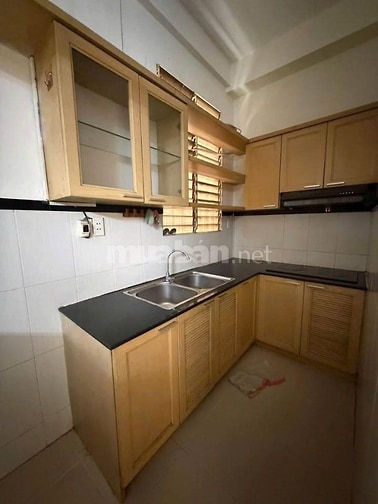 Chung Cư Võ Thị Sáu Quận 3, Ko nội thất thang bộ, 1PN Giá thuê 10 tr/t