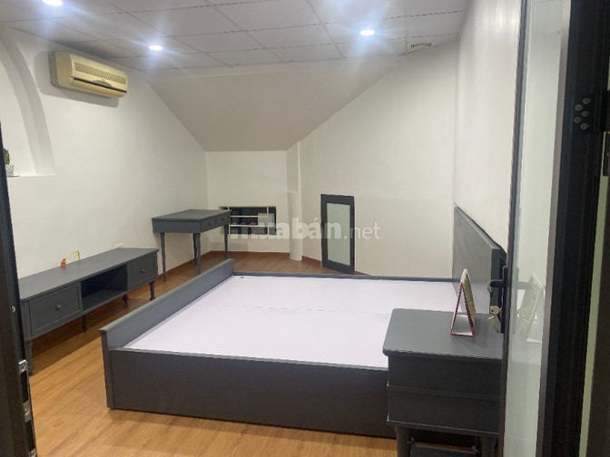 CHÍNH CHỦ CHO THUÊ CH 60M2 TẠI PHỐ NGUYỄN CÔNG TRỨ GẦN HỒ GƯƠM 