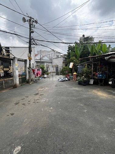 Cho thuê nhà hẻm 3 gác máy , 3 phòng ngủ  