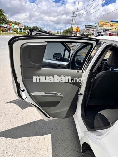 Chevrolet Spark LTZ 2015 1.0 AT Trắng
