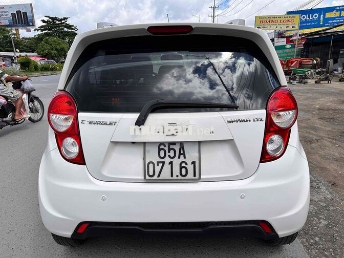 Chevrolet Spark LTZ 2015 1.0 AT Trắng