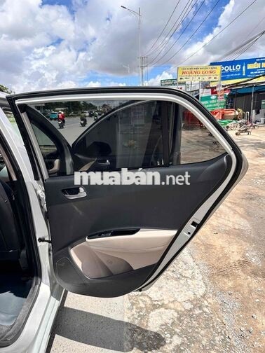 Hyundai i10 2014 1.0 MT Full Số sàn Bạc