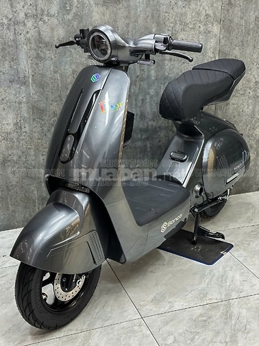 Type 3 Pro, Diora, Sonco Vespa Dior Xe điện hóa đơn đăng kiểm cầm tay.