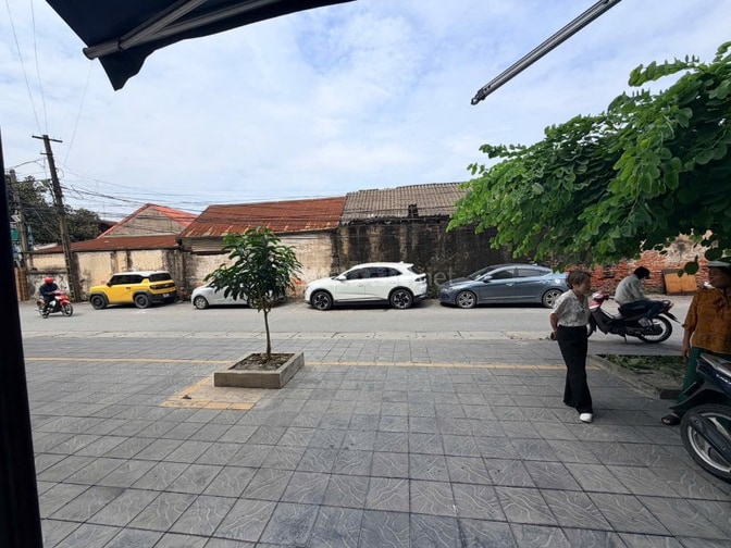 Chính chủ cho thuê căn hộ nội thất cao cấp, tiện nghi, để ô tô miễn ph