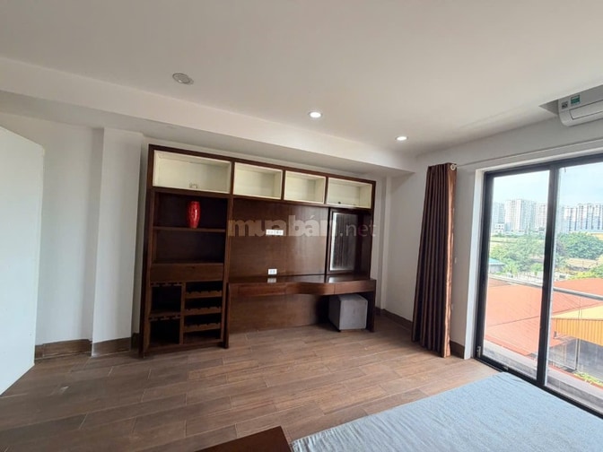 Chính chủ cho thuê căn hộ nội thất cao cấp, tiện nghi, để ô tô miễn ph