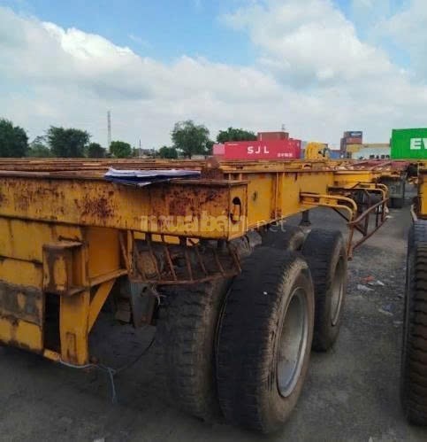 CÔNG TY CẦN THANH LÝ Lô 9 xe Mooc, 40 feet 3 trục 8 gù