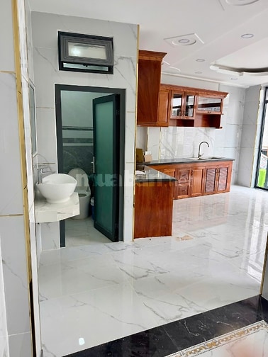Nhà phố ngang 8M - Không gian sống khác biệt tại Pearl Riverside Q8