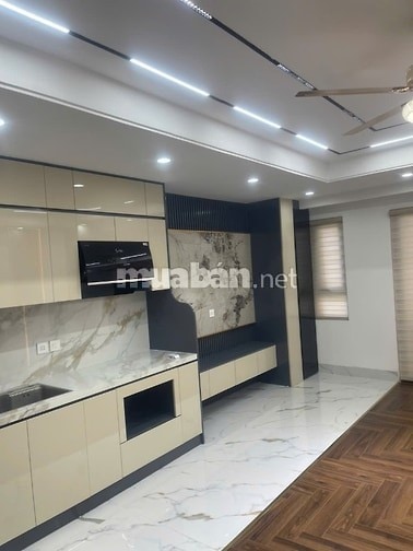 Bán nhà ngõ 204 đường Trần Duy Hưng Cầu Giấy, 6 tầng thang máy, lô góc