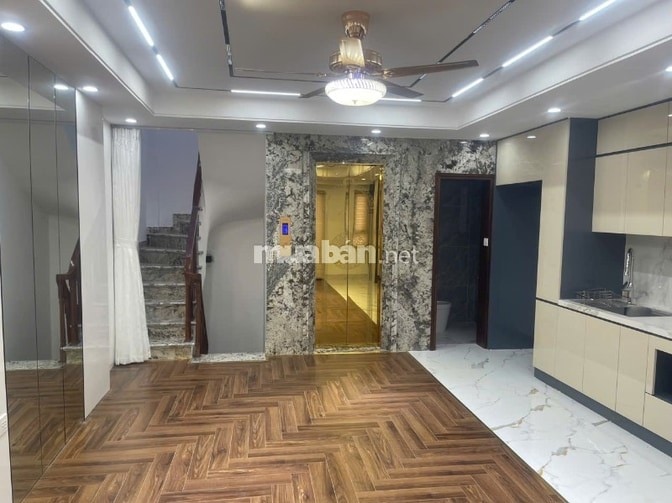 Bán nhà ngõ 204 đường Trần Duy Hưng Cầu Giấy, 6 tầng thang máy, lô góc