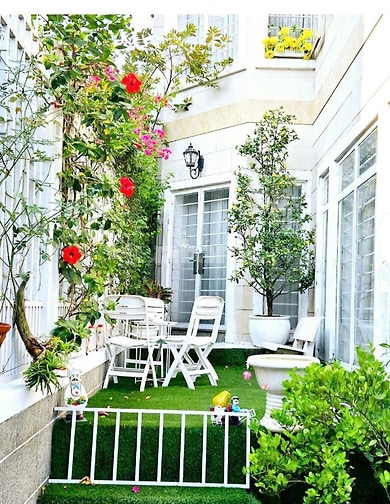 Nhà 4 tầng , ngay đầu góc quận 2  đường 30 khu compound 