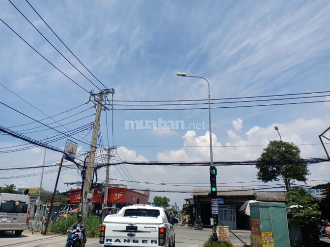 Bán gấp nhà 46m2 chỉ 1 tỷ 950 Hẻm Nguyễn Ảnh Thủ , Trung Chánh,Hóc Môn