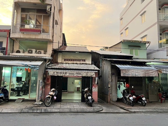 Nhà cấp 4 mặt tiền Gia Phú Quận 6