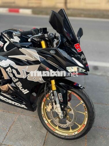Honda CBR 150R abs 2025 Đen JAPAN xe lướt mới