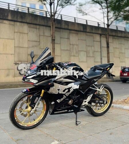 Honda CBR 150R abs 2025 Đen JAPAN xe lướt mới