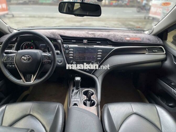 CAMRY 2.5Q 2020 -TẠI HÃNG TOYOTA SURE-GIÁ CÒN GIẢM