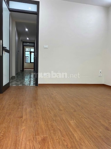 Chỉ 16 triệu -  Cạnh Mặt Phố Hoàng Quốc Việt - Ô Tô Vào Nhà - 195m2