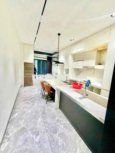 Cho Thuê Nhà Đẹp Sẵn Nội Thất gần Tân Phú