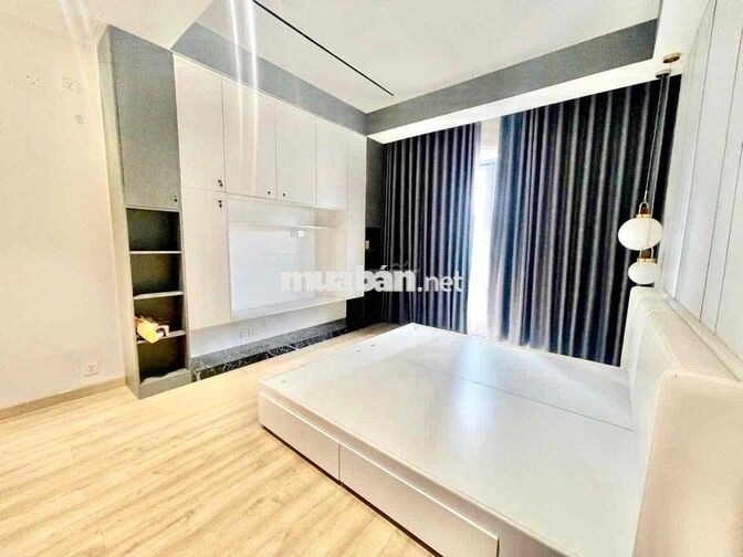 Cho Thuê Nhà Đẹp Sẵn Nội Thất gần Tân Phú