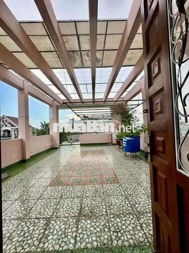 MẶT TIỀN KD ĐÔNG ĐÚC,DT5,5*37m,3LAU,5PN,6WC,NGAY GẦN CAO ĐẲNG ĐIỆN LỰC