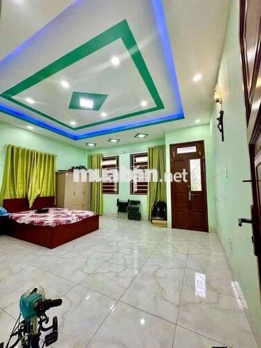 MẶT TIỀN KD ĐÔNG ĐÚC,DT5,5*37m,3LAU,5PN,6WC,NGAY GẦN CAO ĐẲNG ĐIỆN LỰC