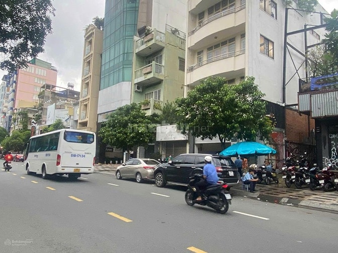 Bán mặt tiền Lê Lai, Q1, 67.2m2 ngang 5.6m, 3 tầng, HĐT 42tr/th
