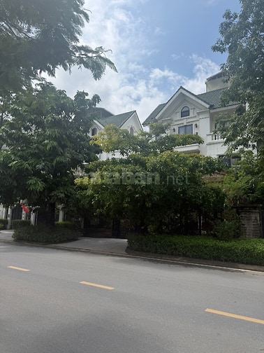 Cần bán gấp biệt thự K7 đô thị Ciputra DT 331m View công viên, hồ 66Ha