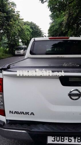 Nissan Navara Trắng Xe bán tải