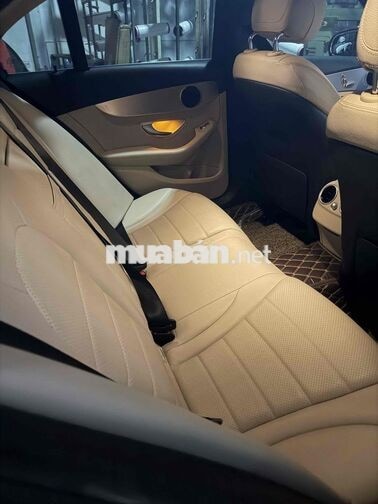 Mercedes-Benz C180 AMG 2021 Đen 33007 km